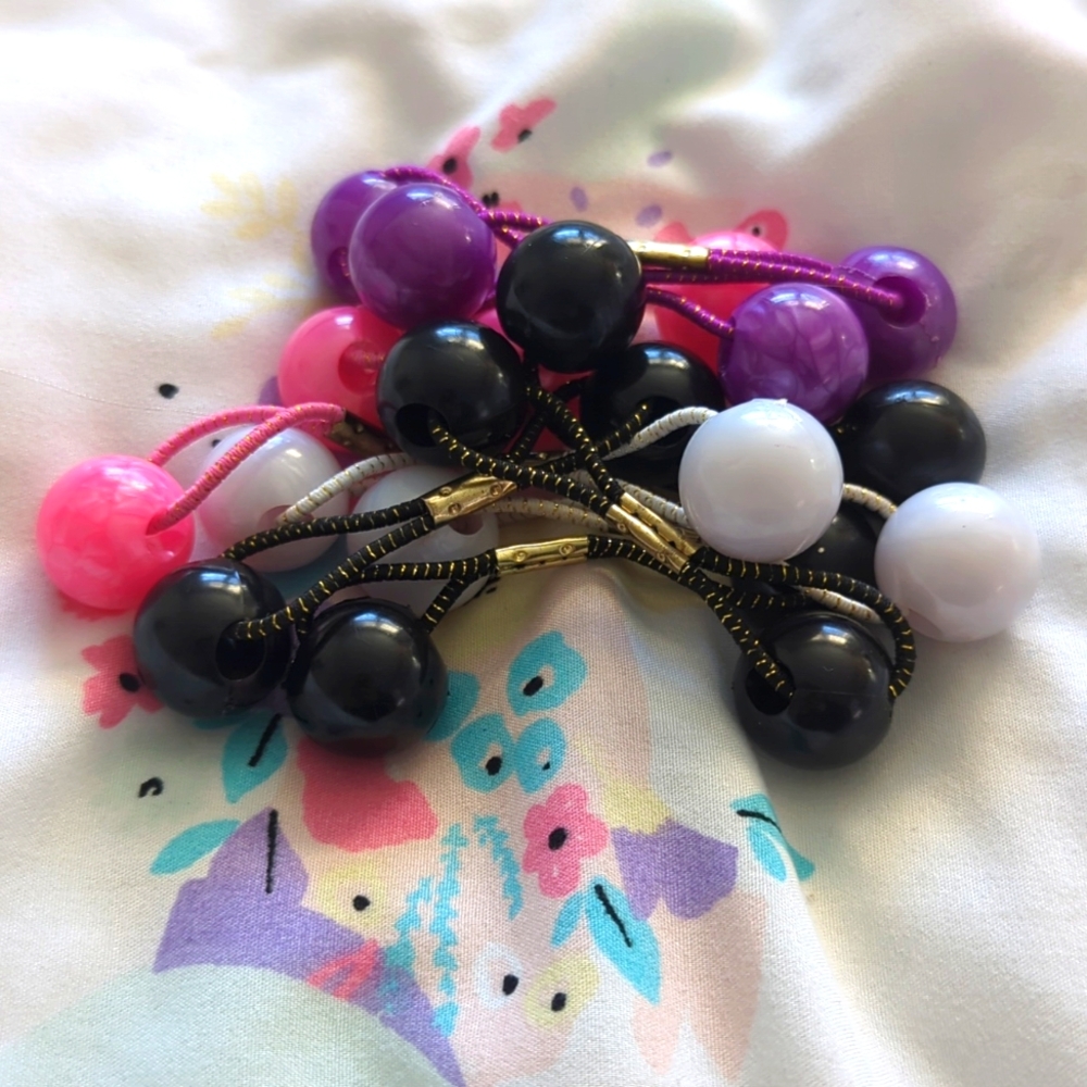 Medium Ball Hair Ties